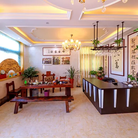 Pujiang Yinxing Inn