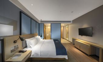 Echarm Hotel (Haikou Zhongshan South Road, East High-speed Railway Station)