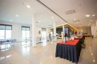 Adya Hotel Chenang - servizio colazione