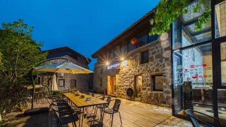 Baidie Xiyu Hostel Отели рядом с достопримечательностью «Wanghai Tower»