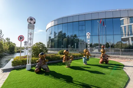 Nanhu Football Theme Hotel Отели в г. Таншань
