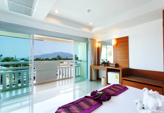 라와이 프린세스 호텔의 멋진 루프탑 수영장 이미지