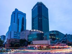 Heyi Zhishang Hotel (Shanghai Lujiazui Shangcheng Road Subway Station)