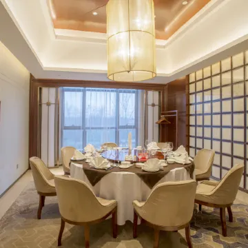 Puyang Ambassador Hotel