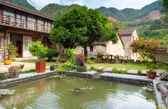 橫店行雲山居民宿