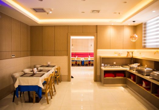 Starway Hotel (Zhengzhou Xinyi Road)Hotel Overview