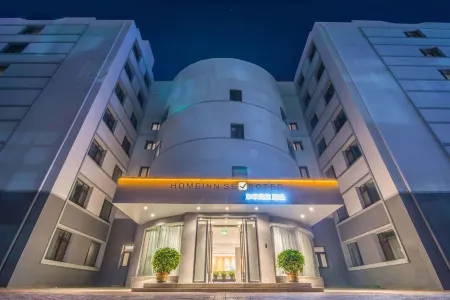 Homeinn Selected Hotel (Lanzhou Railway Station Subway Station) Отели рядом со станцией Lanzhou East Railway Station