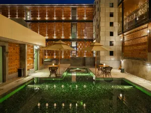 THAI YUE BAY BOUTIQUE HOTEL