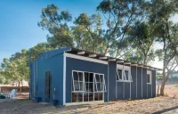 Coragulac House Cottages Hotels in Colac