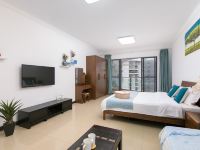 三亚金珊瑚海景度假公寓 - 椰林尊贵海景大床房