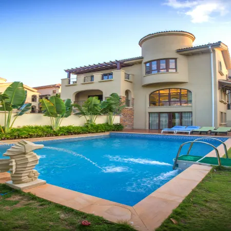 Emerald Valley Luxury Residence Holiday Villa Hotel