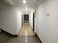 บิสซิเนสโฮเต็ลหลงซิง (สาขาสถานีรถไฟหยางชุน)