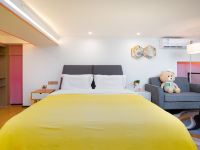 广州有家酒店(番禺长隆万达店) - 浪漫定制复式大床房