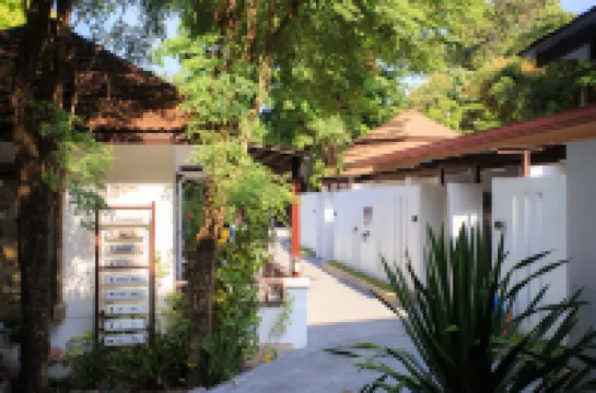 Chaweng Cove Beach Resort