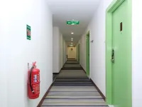 W Hotel Cemerlang Hotels in Panji