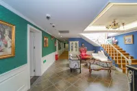 Nuoyan French boutique hotel (Huangxing Road Subway Station Branch) Hotel in zona Management Committee for Retired Staff of University of Shanghai for Science & Technology