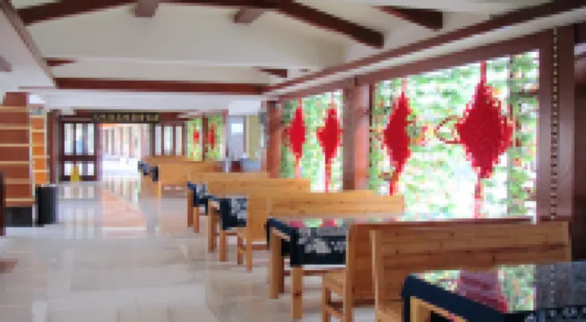 West Canyon Hot Spring Hotel