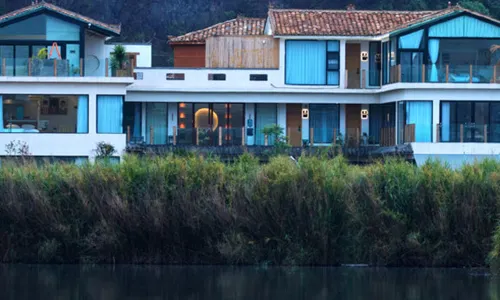 Yewang Su Lake View Light Luxury Hostel