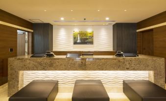 1. Hotel La..