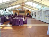 Universal International Hotel Hotels in Zhanjiang