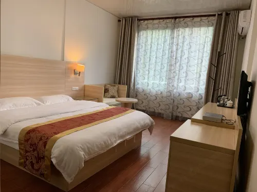 Longsheng Hillside Homestay (Wenquan Tourism Resort Fengyu Bridge)