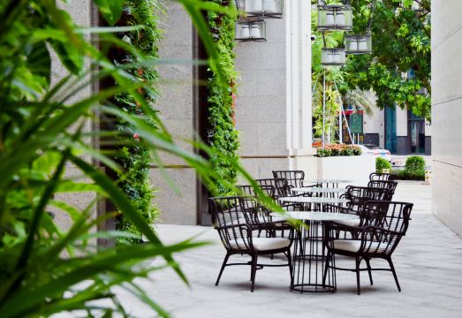 1. 무미안 호텔..