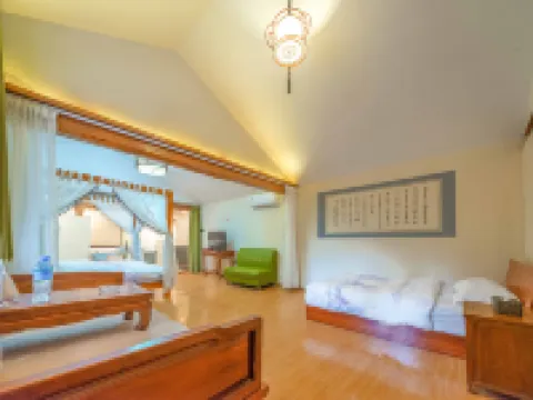 Huaqian Yuexia Inn Lijiang Hotels near Square Market