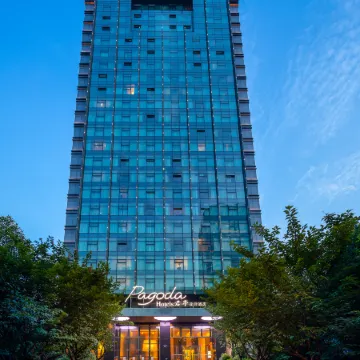 Pagoda Hotel Hangzhou West Lake · Wulin Plaza Отели рядом с достопримечательностью «Городской больница в нижнем городке, Чжэнчжоу»