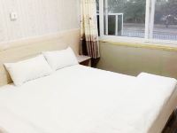 青岛聚福楼宾馆 - 标准大床房