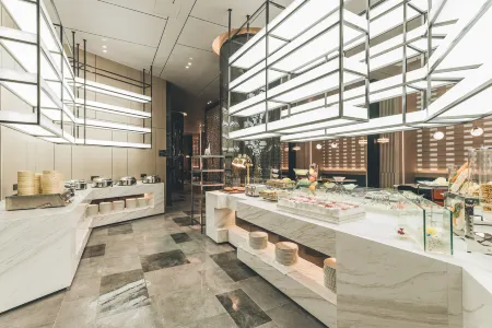 GRAND KINGTOWN S HOTEL Отели рядом с достопримечательностью «Shanghai Guoji Qichecheng-Qiche Zhanlan Center»