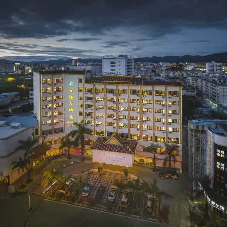 Golden Phoenix Hotel