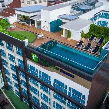 Holiday Inn Express PATTAYA CENTRAL by IHG Отели рядом с достопримечательностью «Xzyte (Эксайт) Дискотек»