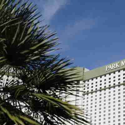 Park MGM Las Vegas Hotel Exterior