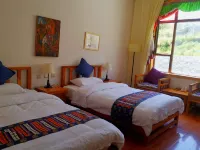 Mysterious Langmusi Hostel Ξενοδοχεία στην πόλη Λούκου