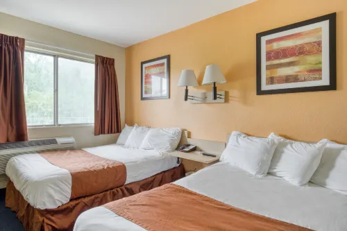 Days Inn by Wyndham New Philadelphia Hotels in New Philadelphia