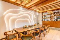 LiJiang Shiningland Resort Hotel（Lijiang Old Town） - 4 stjerner