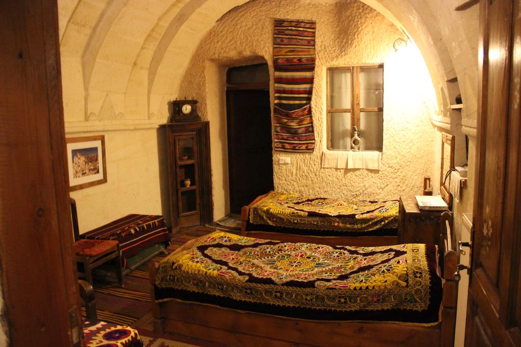 Kismet Cave House