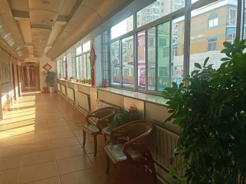 Yantai Furong Hotel - 2 Yıldız