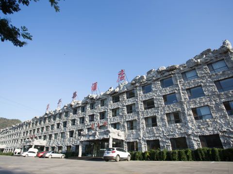 Qianhua Hotel