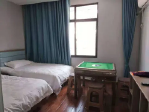 Yichun Xinyou Inn