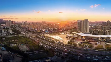 Zhuhai Huafeng Hotel (Huafa Shangdu Branch)