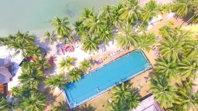 Peninsula Beach Resort Hotels in Laem Ngop