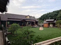 Chi'en Manor