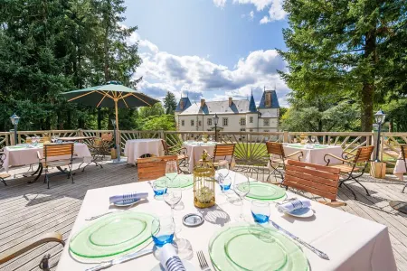 Chateau du Boisniard Отели в г. Сен-Лоран-Сюр-Севр