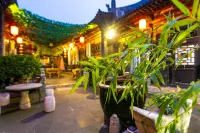 Floral Hotel· Xinglongyi Hotel(Pingyao Ancient City Scenic Area Store) Hotels in Pingyao