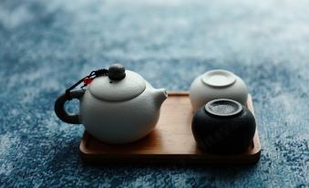 Hua Ting·Lovers Zhangjiajie Mountain View Leisure Vacation Villa (Wulingyuan Scenic Area Branch)