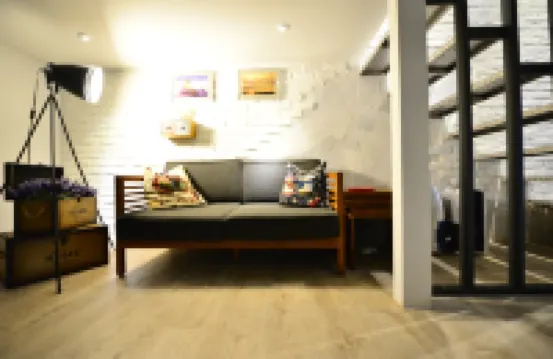Yuyuan Happy House Hotels near Sijiaoting Train Station