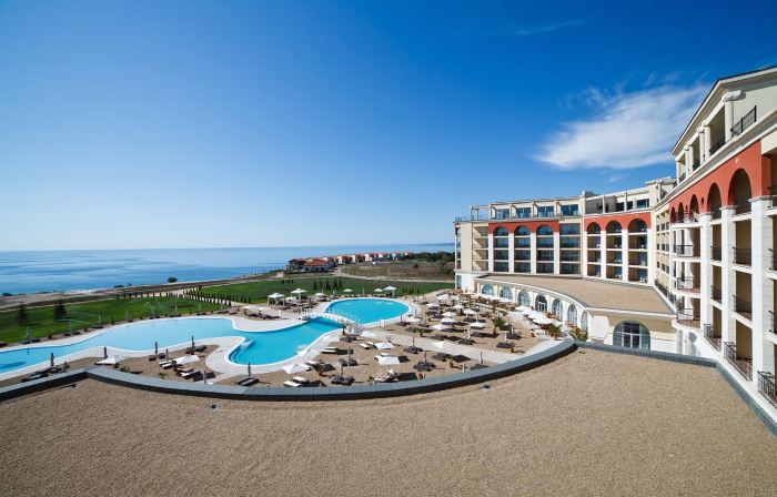 Lighthouse Golf & Spa Hotel - Mineral Pools, All Inclusive & Beach Access