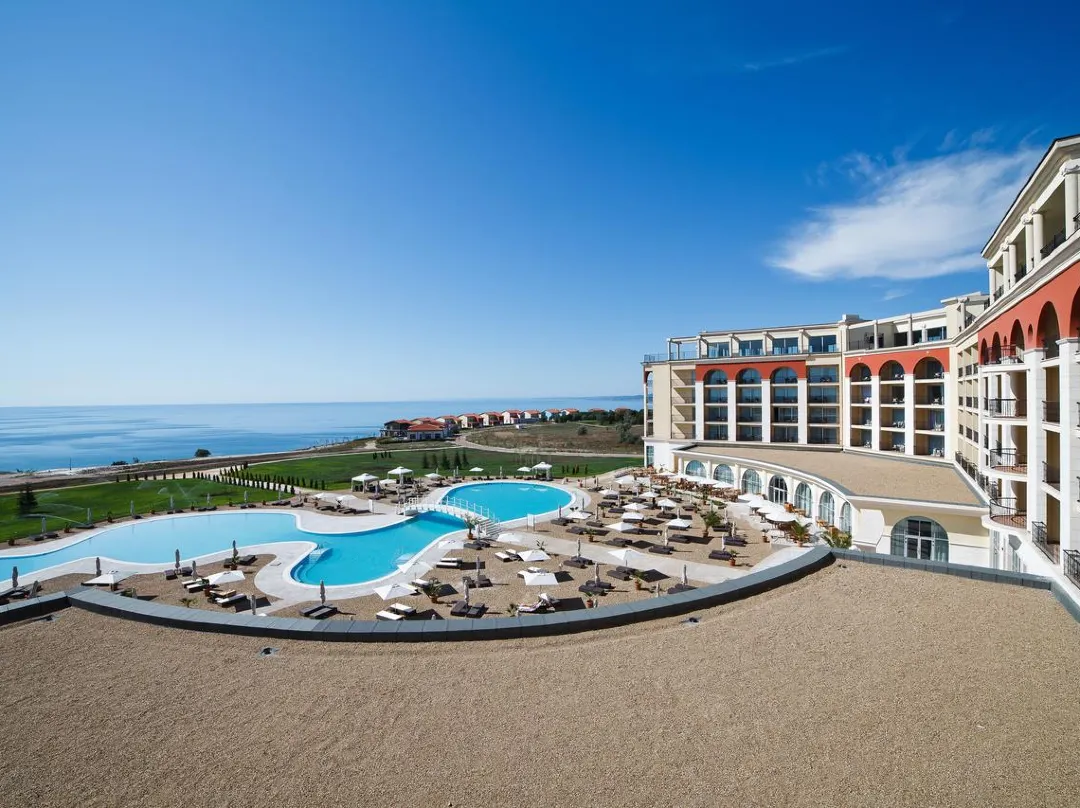 Lighthouse Golf & Spa Hotel - Mineral Pools, All Inclusive & Beach Access - Bulgaria