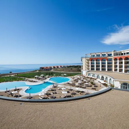 Lighthouse Golf & Spa Hotel - Mineral Pools, All Inclusive & Beach Access